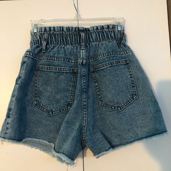 High waisted, cut-off, jean shorts - Picture 2 of 2